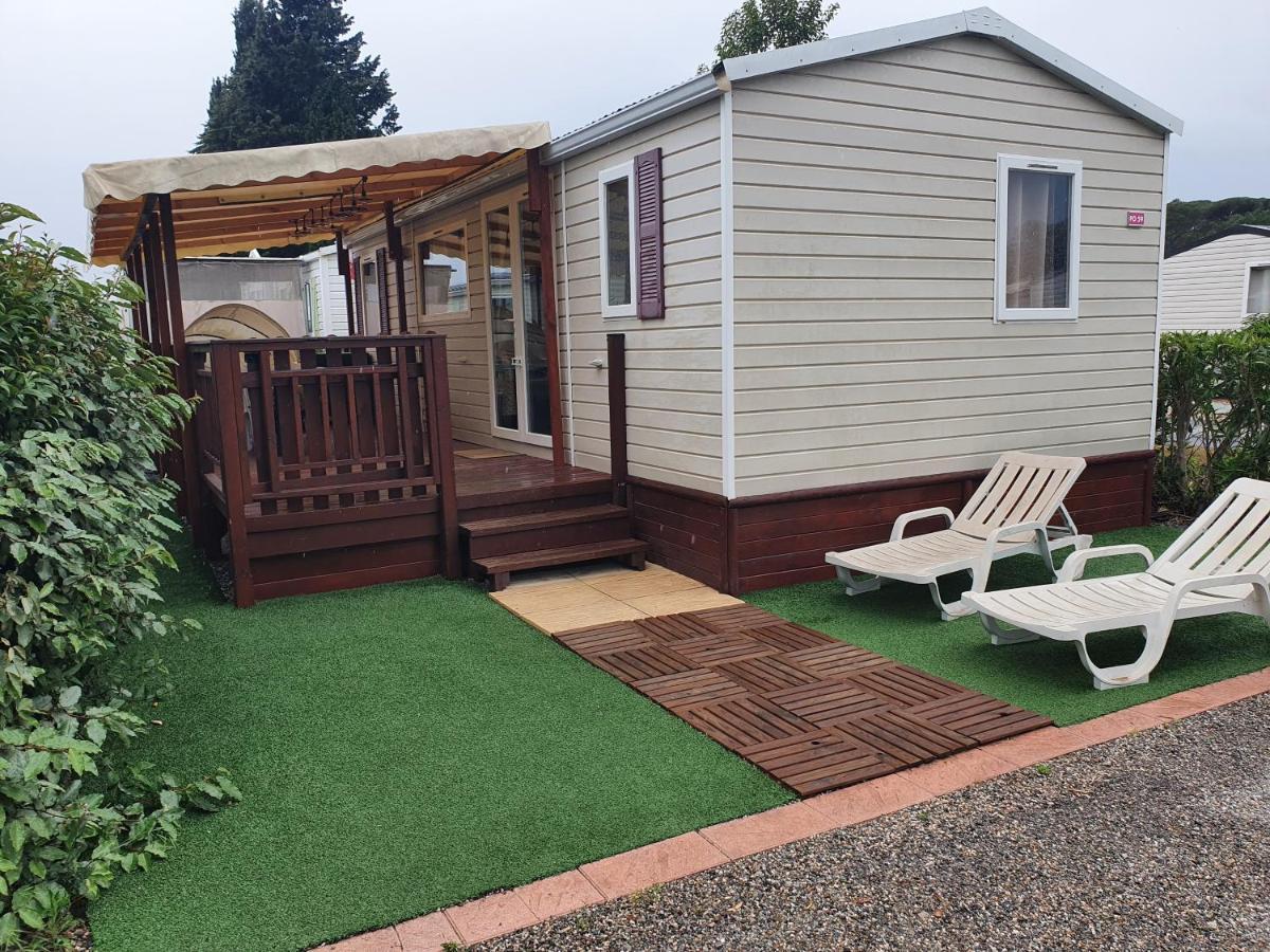 Mobil Home Maxi Confort Sur La Cote D'Azur Fréjus Екстериор снимка